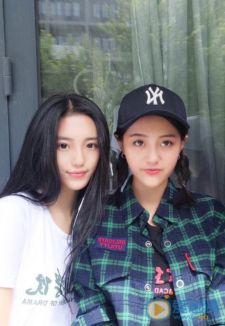 杨雨潼与人合照 杨雨潼高清写真_杨雨潼高清剧照