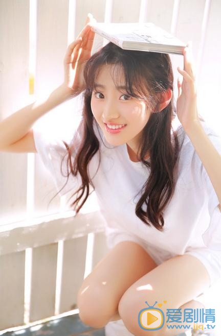 杨雨潼气质写真 杨雨潼高清写真_杨雨潼高清剧照