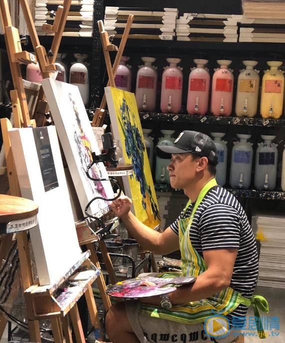 那家威生活照 那家威高清写真_那家威高清剧照
