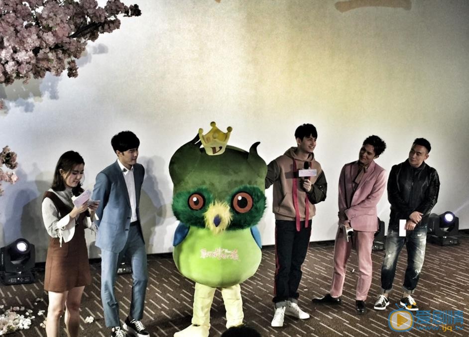 那家威活动照 那家威高清写真_那家威高清剧照