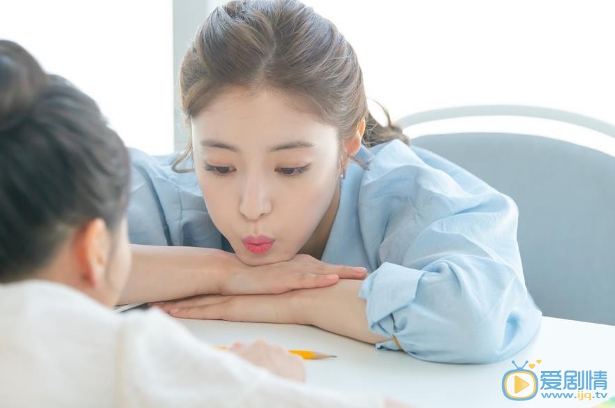 李世英暖色写真 李世英高清写真_李世英高清剧照