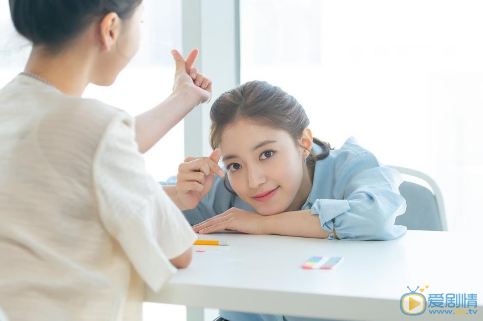 李世英暖色写真 李世英高清写真_李世英高清剧照