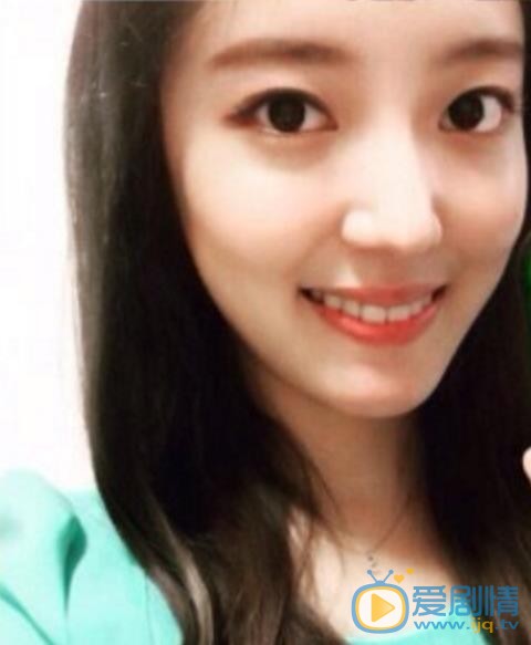 李世英自拍照 李世英高清写真_李世英高清剧照