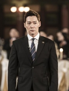 皇后的品格罗王植是谁演的？皇后的品格罗王植扮演者崔振赫个人资料、写真及生活照欣赏