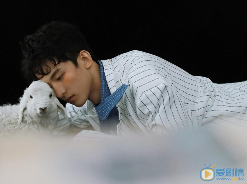 常优秀雀斑写真 常优秀高清写真_常优秀高清剧照
