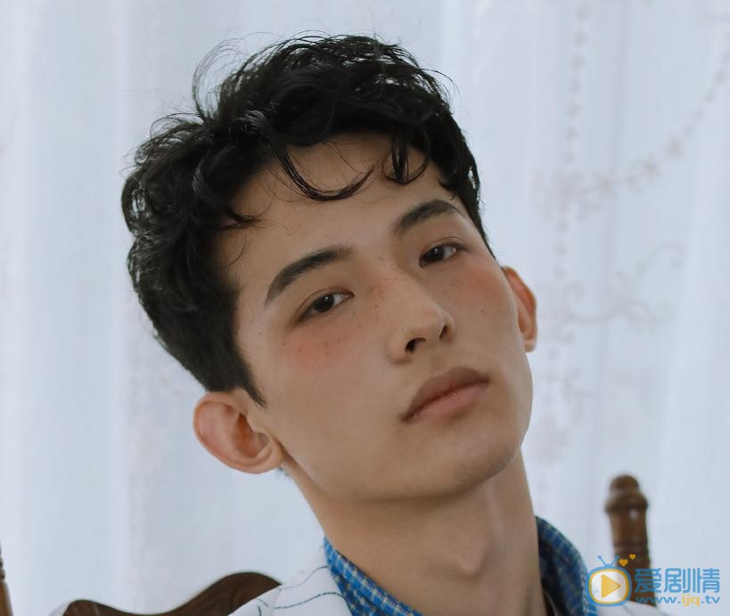 常优秀雀斑写真 常优秀高清写真_常优秀高清剧照