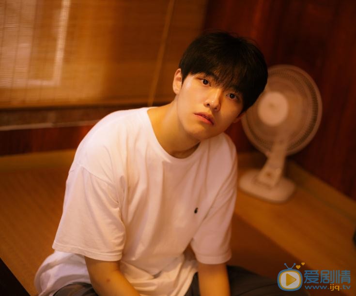 施展夏日写真 施展高清写真_施展高清剧照