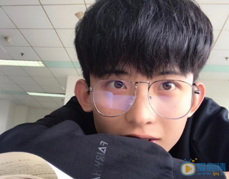 常优秀生活照 常优秀高清写真_常优秀高清剧照