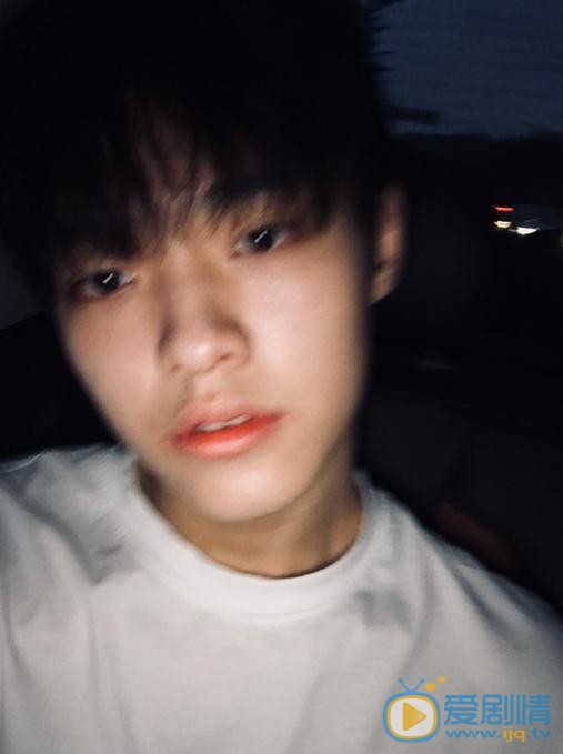 施展生活照 施展高清写真_施展高清剧照