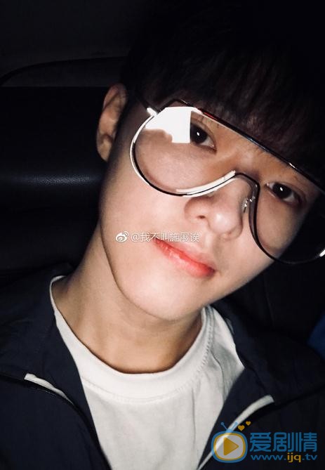 施展生活照 施展高清写真_施展高清剧照