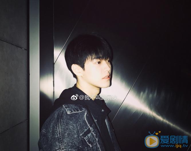 施展生活照 施展高清写真_施展高清剧照