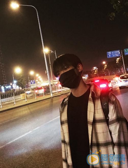 施展生活照 施展高清写真_施展高清剧照