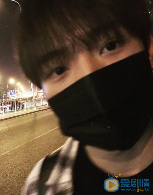 施展生活照 施展高清写真_施展高清剧照