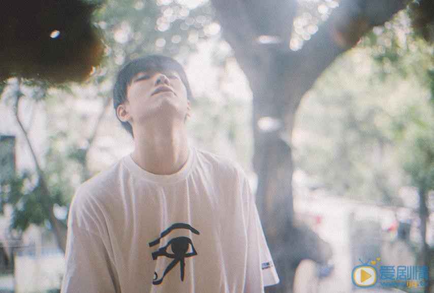 施展秋色写真 施展高清写真_施展高清剧照