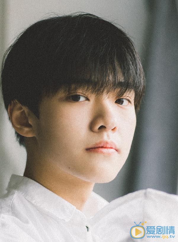 施展秋色写真 施展高清写真_施展高清剧照