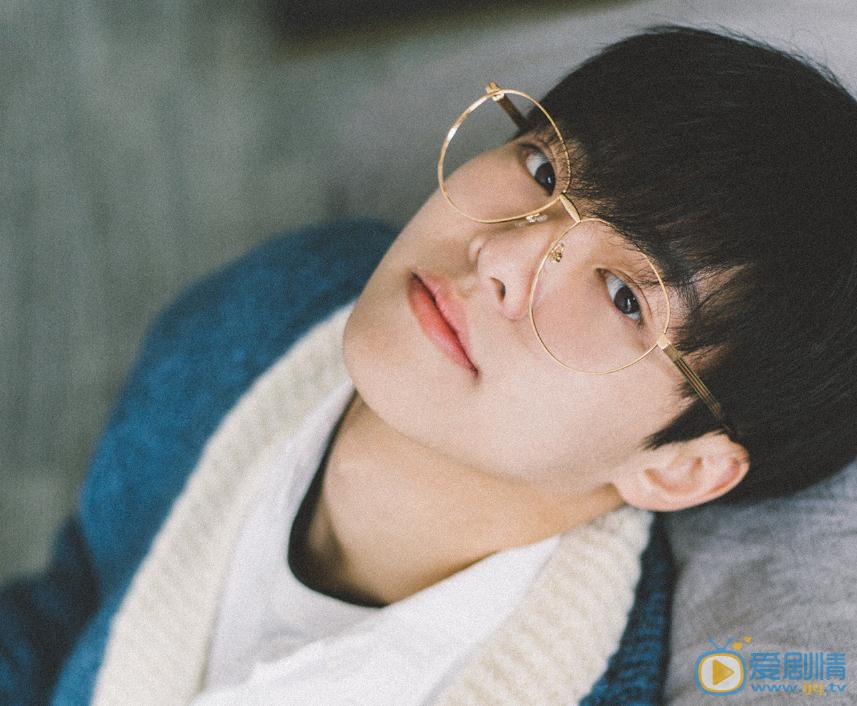 施展秋色写真 施展高清写真_施展高清剧照