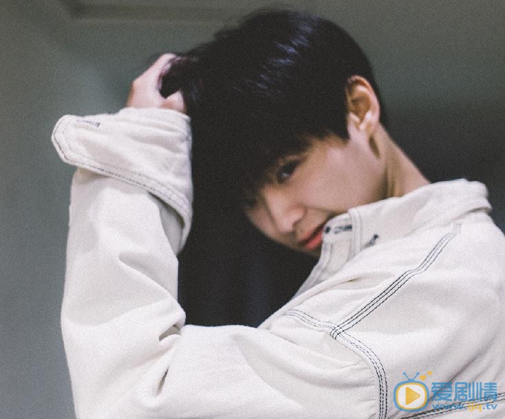 施展秋色写真 施展高清写真_施展高清剧照