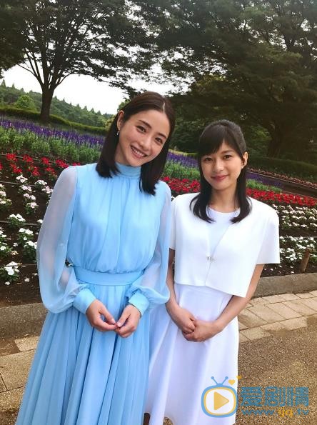 石原里美与他人合照 石原里美高清写真_石原里美高清剧照