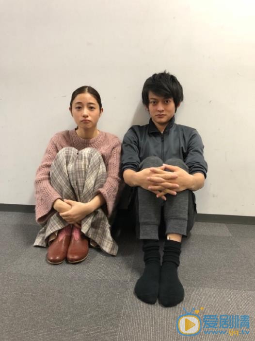 石原里美与他人合照 石原里美高清写真_石原里美高清剧照