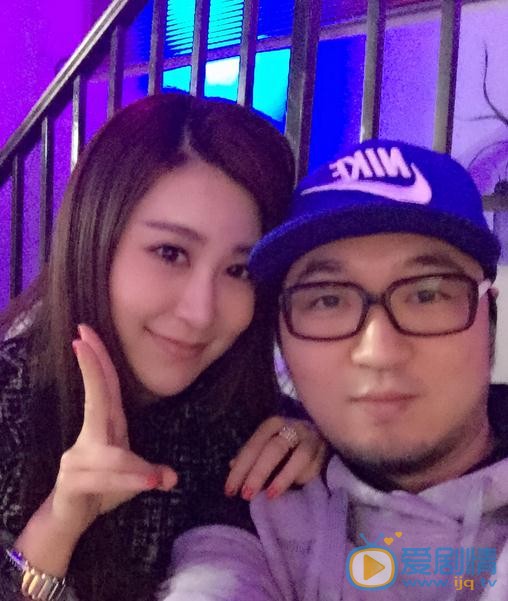 邵星颖与人合照 邵星颖高清写真_邵星颖高清剧照