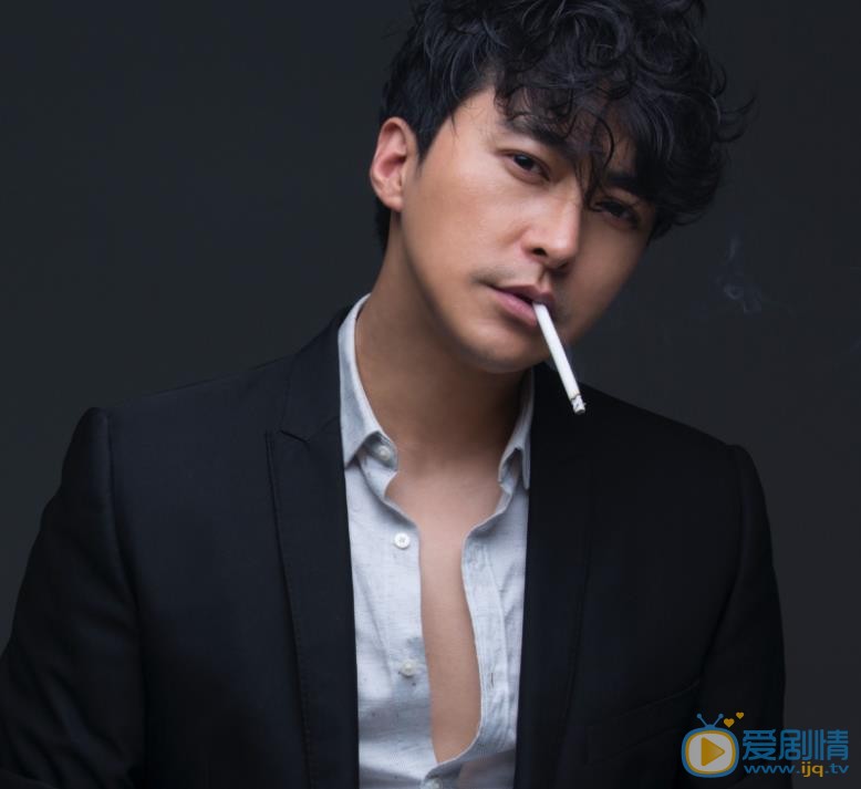张皓承绅士大片 张皓承高清写真_张皓承高清剧照