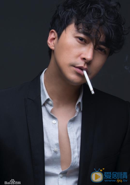 张皓承绅士大片 张皓承高清写真_张皓承高清剧照