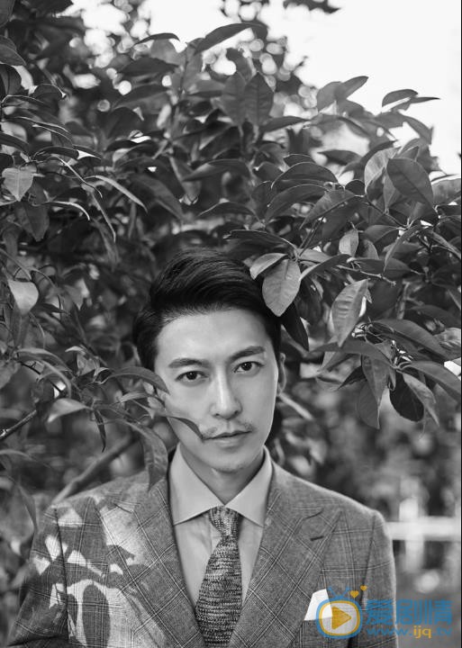 张皓承绅士大片 张皓承高清写真_张皓承高清剧照