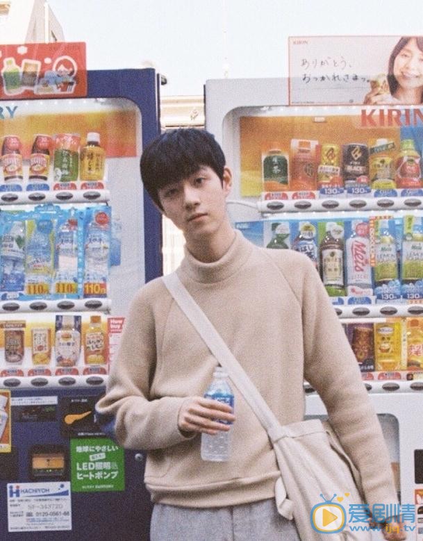 王喆街拍写真 王喆高清写真_王喆高清剧照