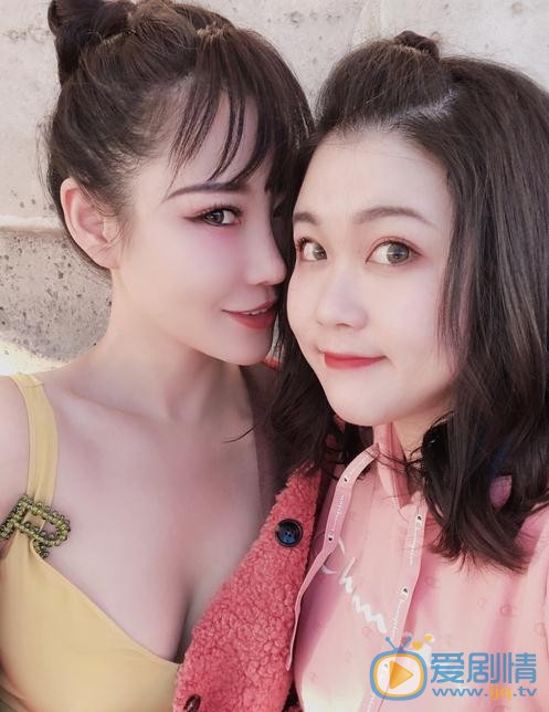 左岸潇与人合照 左岸潇高清写真_左岸潇高清剧照