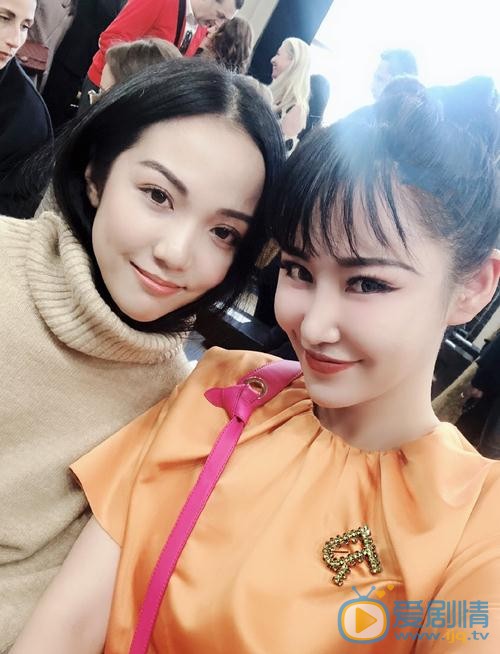 左岸潇与人合照 左岸潇高清写真_左岸潇高清剧照