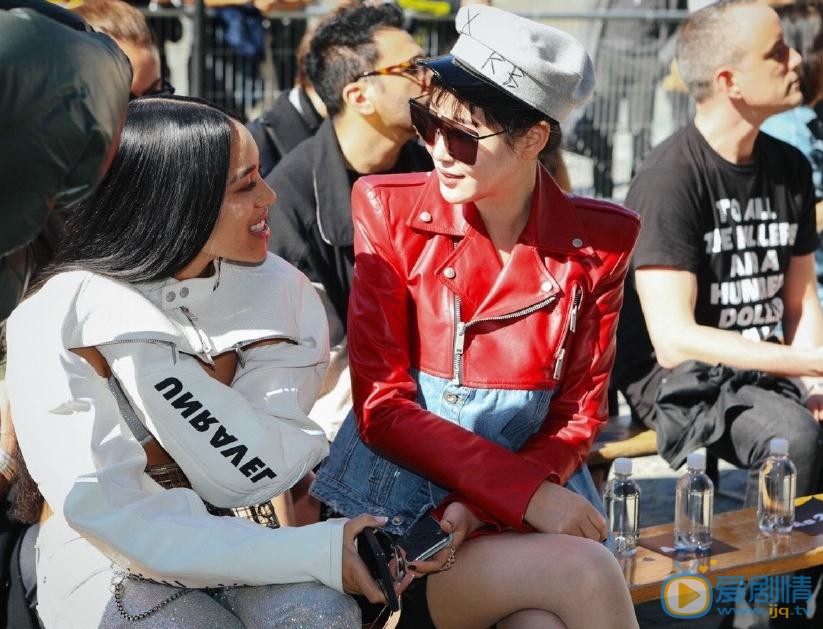 左岸潇与人合照 左岸潇高清写真_左岸潇高清剧照