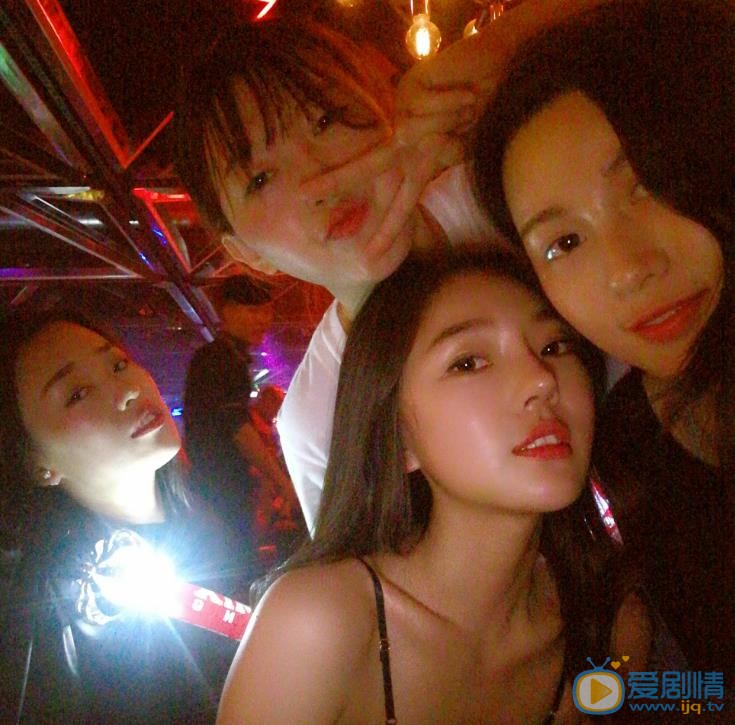 蔡祥宇朋友合照 蔡祥宇高清写真_蔡祥宇高清剧照