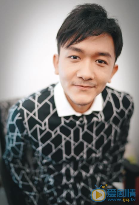 小爱生活照 小爱高清写真_小爱高清剧照