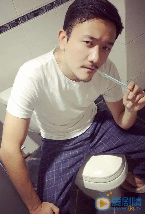 小爱生活照 小爱高清写真_小爱高清剧照