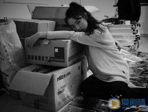 马玉灵颓废写真 马玉灵高清写真_马玉灵高清剧照