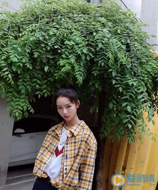 马玉灵街拍写真 马玉灵高清写真_马玉灵高清剧照