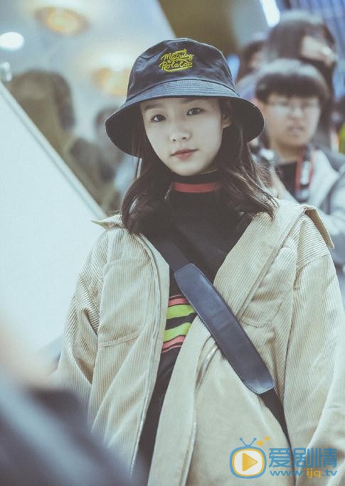 马玉灵机场照 马玉灵高清写真_马玉灵高清剧照