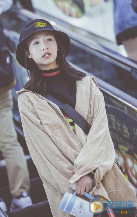马玉灵机场照 马玉灵高清写真_马玉灵高清剧照
