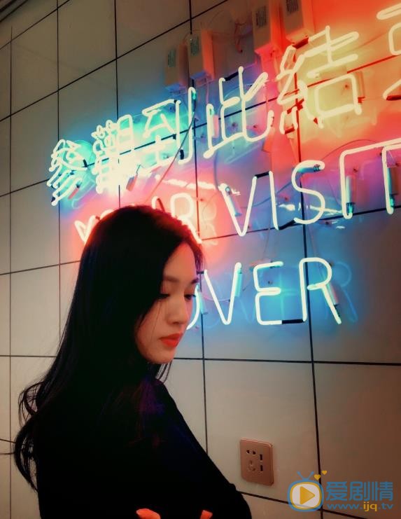 王奕瑾街拍写真 王奕瑾高清写真_王奕瑾高清剧照