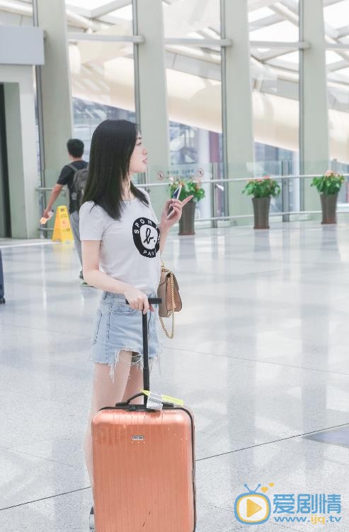 王奕瑾路透照 王奕瑾高清写真_王奕瑾高清剧照