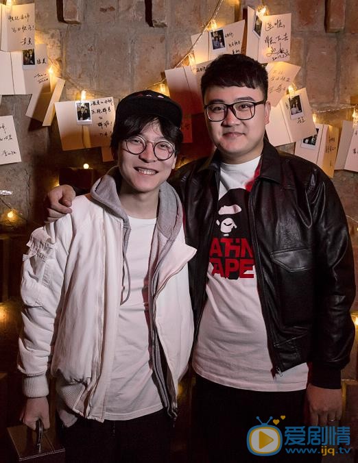 孔连顺与他人合照 孔连顺高清写真_孔连顺高清剧照