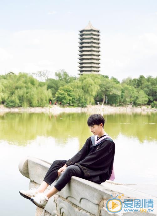 苑子文毕业照 苑子文高清写真_苑子文高清剧照