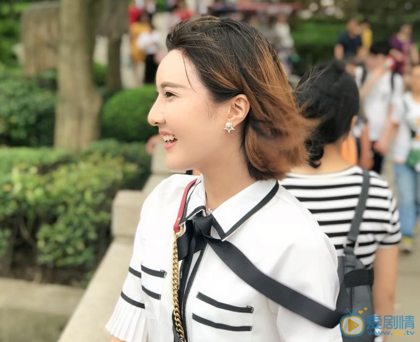 范雨彤校园写真 范雨彤高清写真_范雨彤高清剧照