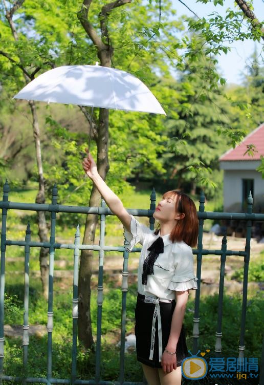 范雨彤校园写真 范雨彤高清写真_范雨彤高清剧照