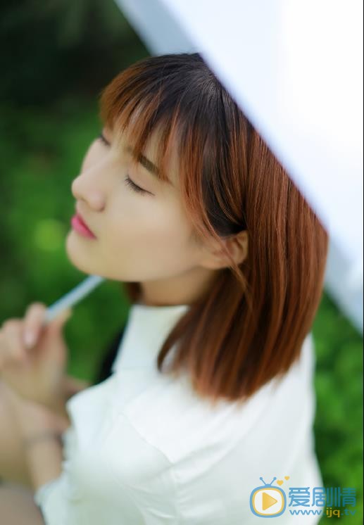 范雨彤校园写真 范雨彤高清写真_范雨彤高清剧照
