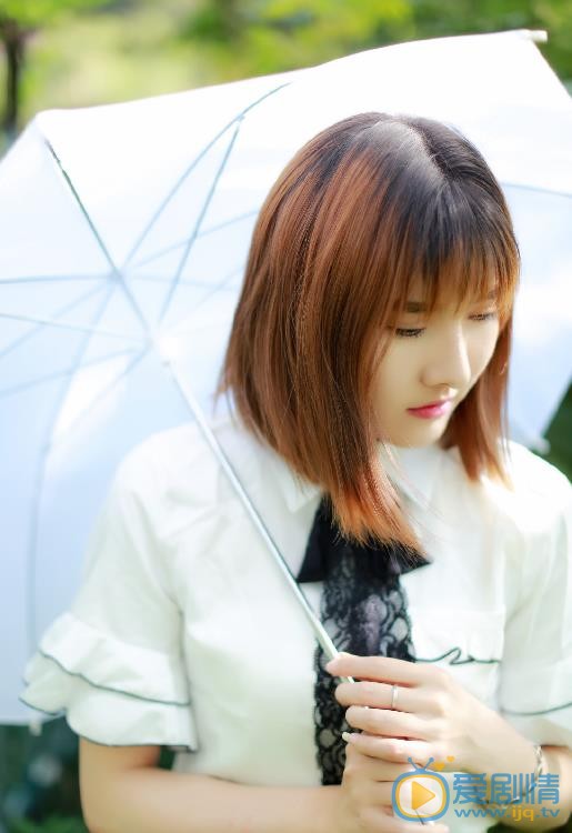 范雨彤校园写真 范雨彤高清写真_范雨彤高清剧照