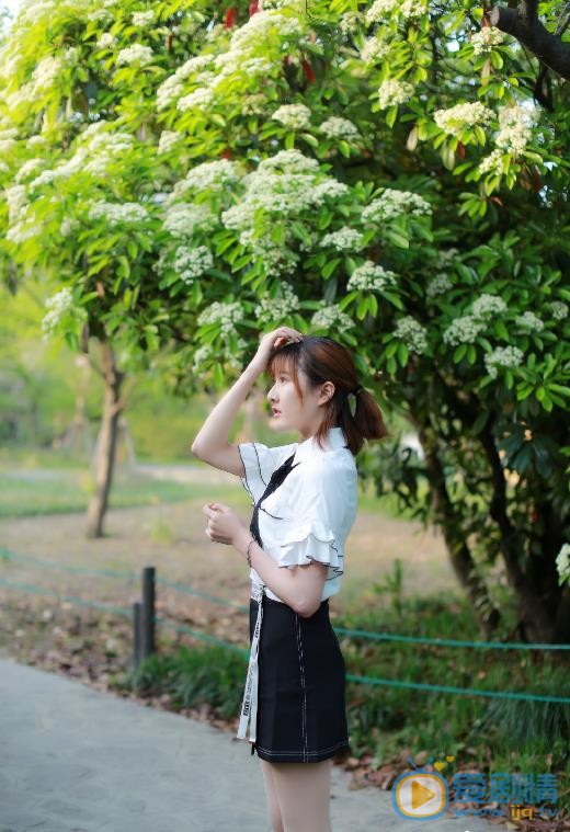 范雨彤校园写真 范雨彤高清写真_范雨彤高清剧照