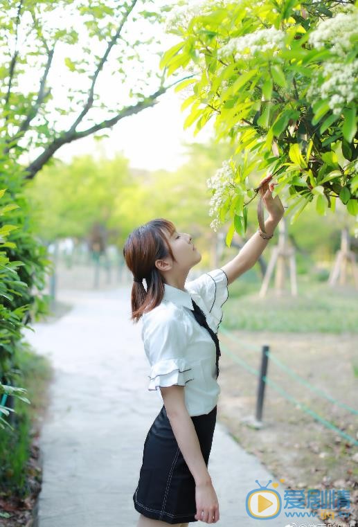 范雨彤校园写真 范雨彤高清写真_范雨彤高清剧照