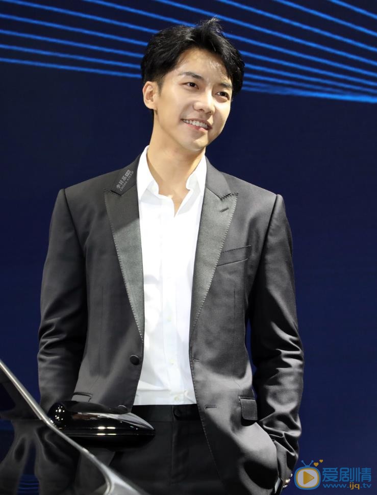 李昇基代言写真 李昇基高清写真_李昇基高清剧照