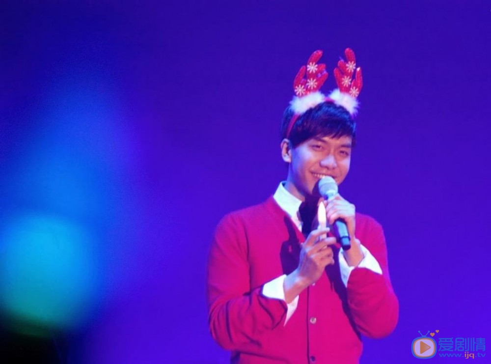 李昇基演唱会现场照 李昇基高清写真_李昇基高清剧照